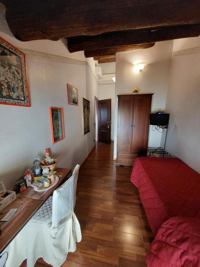 Alloggio Turistico "L'Incontro" 6 Viterbo Ngoại thất bức ảnh